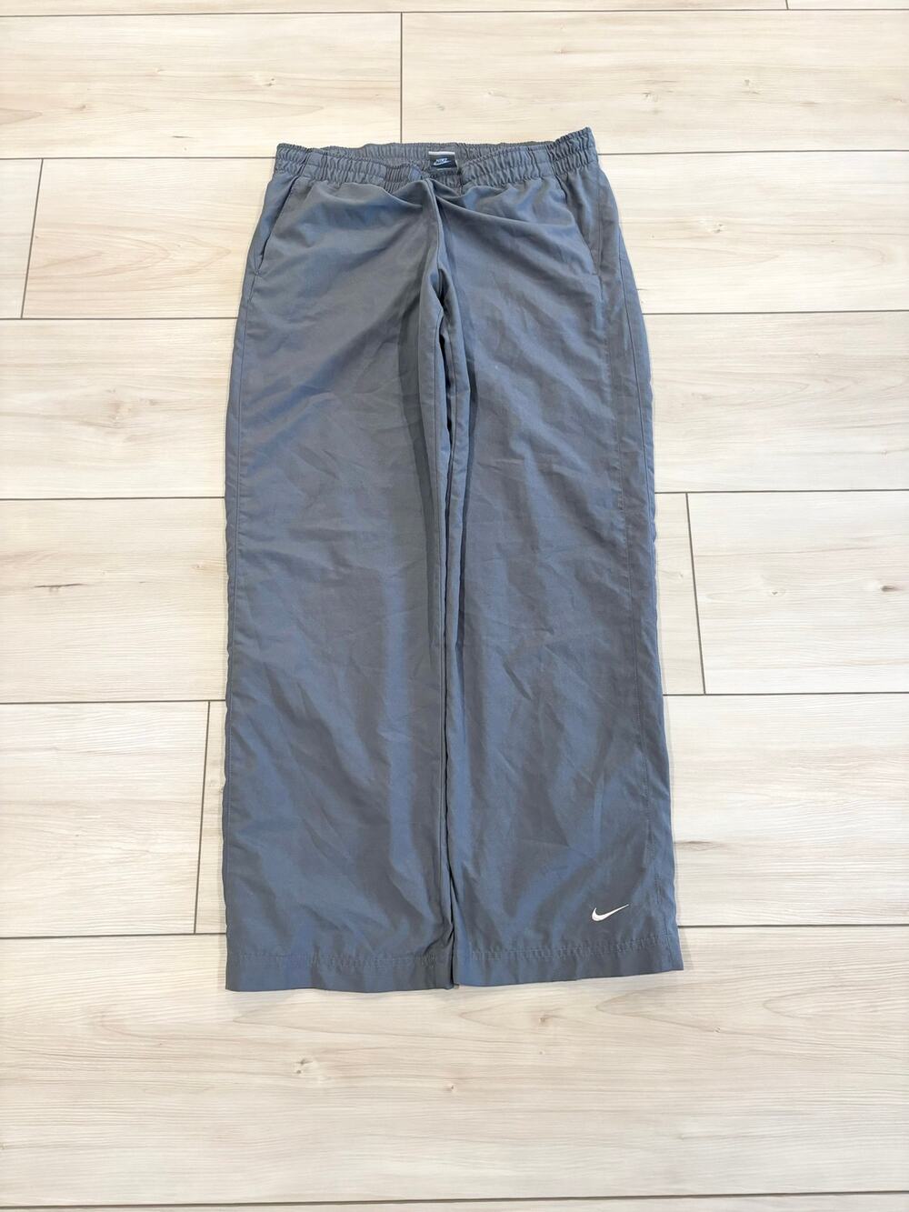 Y2K Nike super baggy vintage 2000s silver tag womens athletic grey track pants M